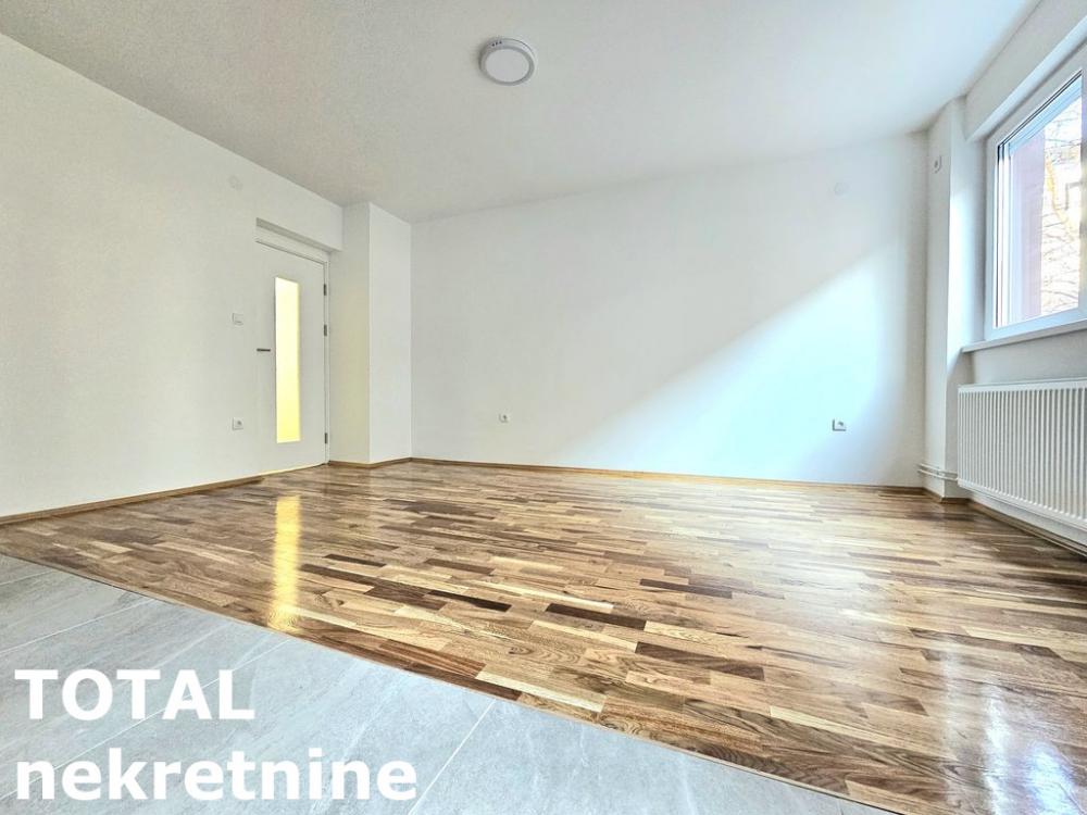 Slika 2 - Stan,NOVI SAD,CARA DUSANA,kv: 43.00, € 126000, ID: 1102357