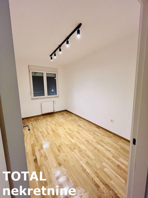 Slika 1 - Stan,NOVI SAD,AVIJACIJA,kv: 44.00, € 122000, ID: 1102307