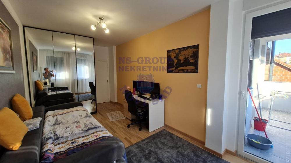 Slika 3 - Petosoban, 150m2, Železnički park Novi Sad