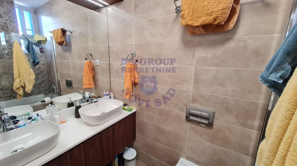 Slika 5 - Petosoban, 150m2, Železnički park Novi Sad