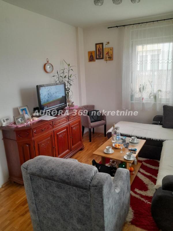 Slika 4 - ODLIČAN STAN VETERNIČKA RAMPA -NOVI SAD