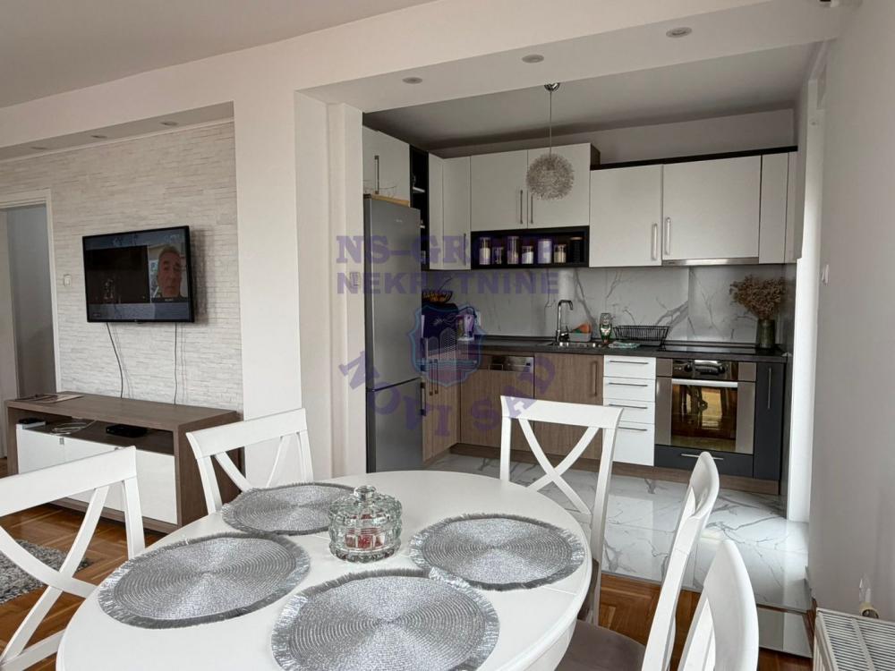 Slika 4 - VRHUNSKI duplex - Branka Bajića - Kompletno renoviran