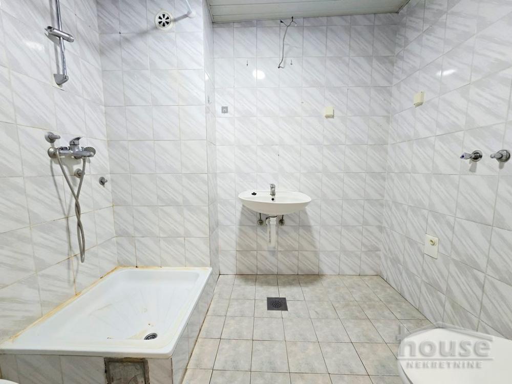 Slika 6 - Stan,NOVI SAD,PODBARA,kv: 41.00, € 123000, ID: 1065491