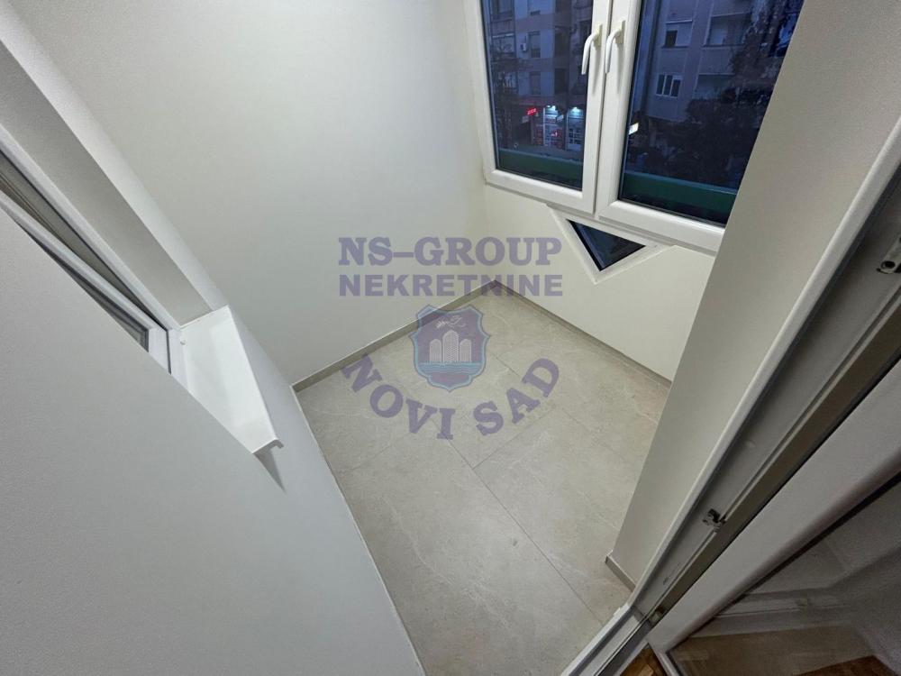 Slika 9 - Dvosoban, 64m2, Liman 4 Novi Sad, sa terasom, ima lift