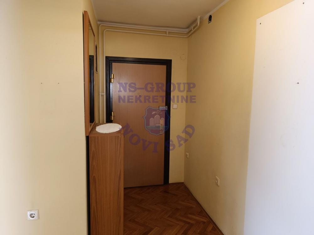 Slika 5 - Odličan petosoban stan na Podbari