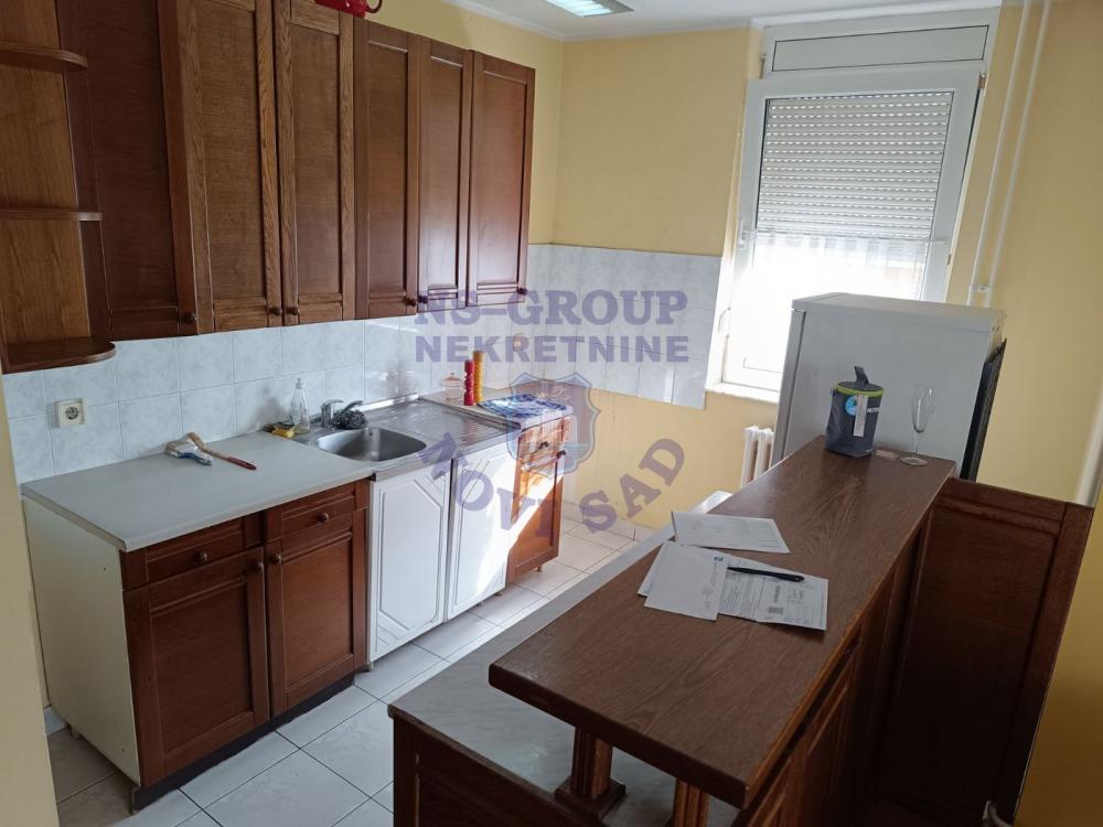 Slika 10 - Odličan petosoban stan na Podbari