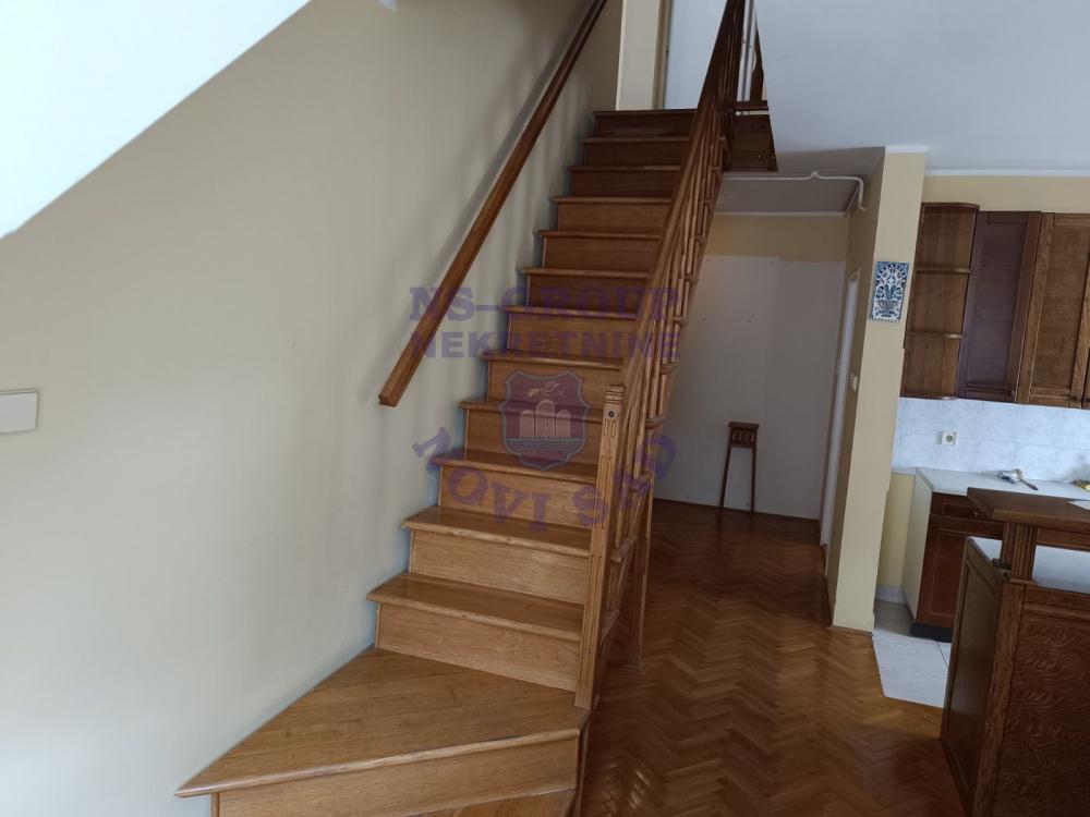 Slika 8 - Odličan petosoban stan na Podbari