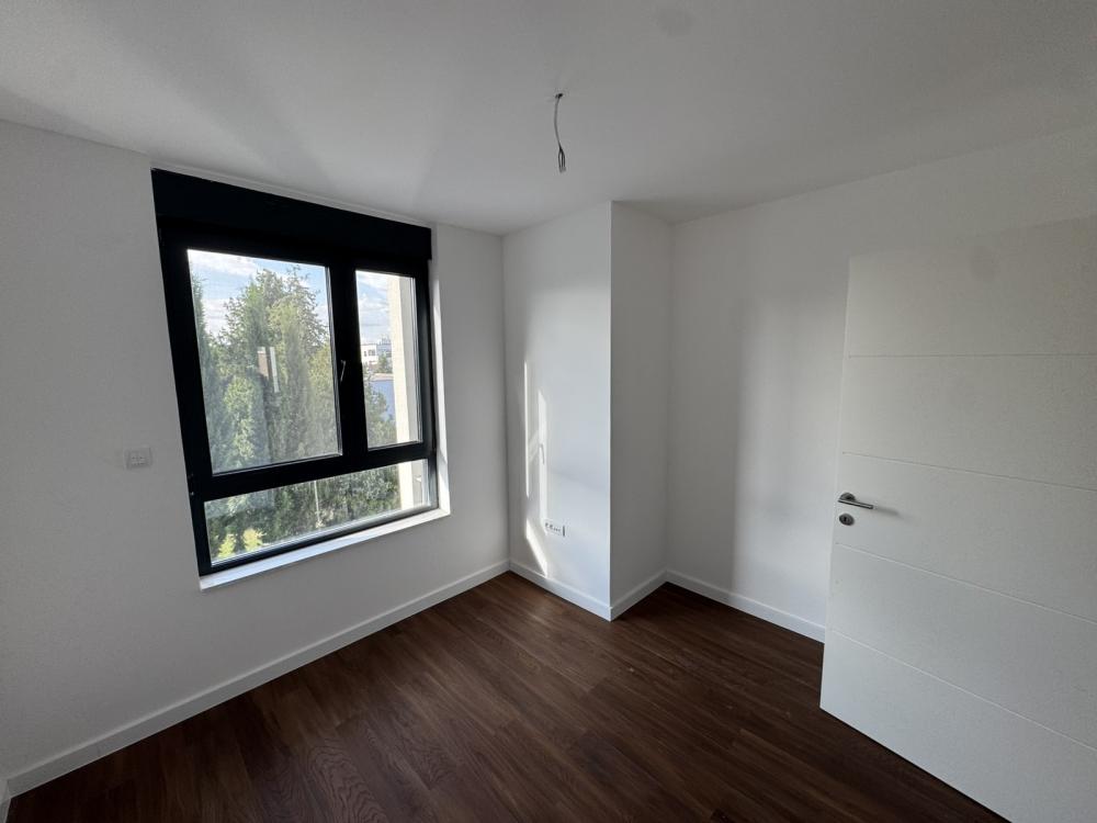 Slika 10 - Stan,NOVI SAD,NOVI BULEVAR,kv: 136.00, € 350200, ID: 1057217