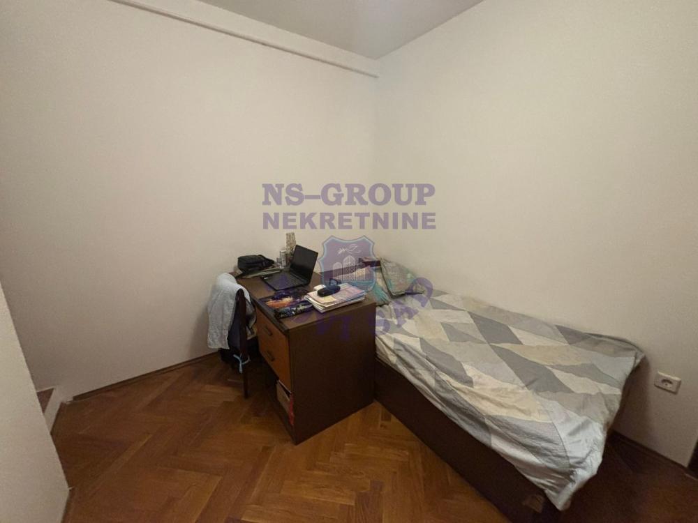 Slika 7 - Odličan dvoiposoban stan na Bulevaru! 