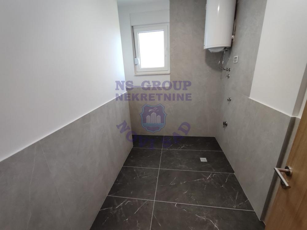 Slika 8 - Odlican cetvorosoban stan na Telepu!