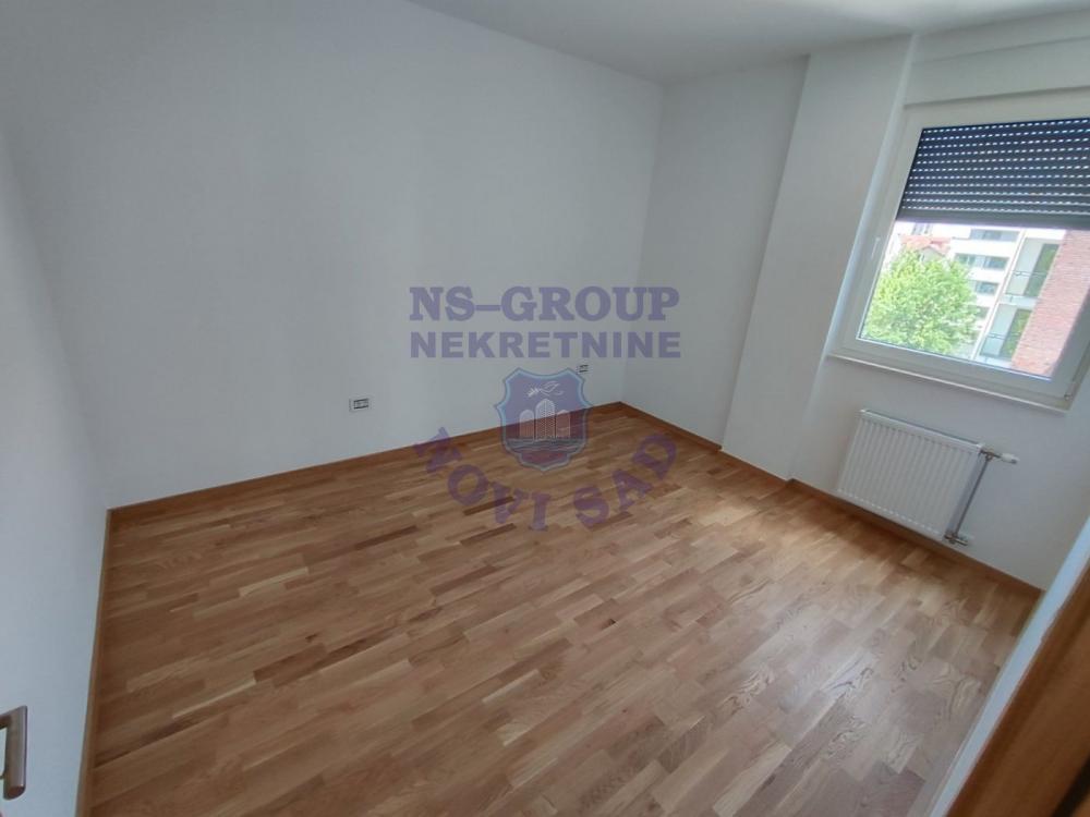 Slika 5 - Odlican cetvorosoban stan na Telepu!