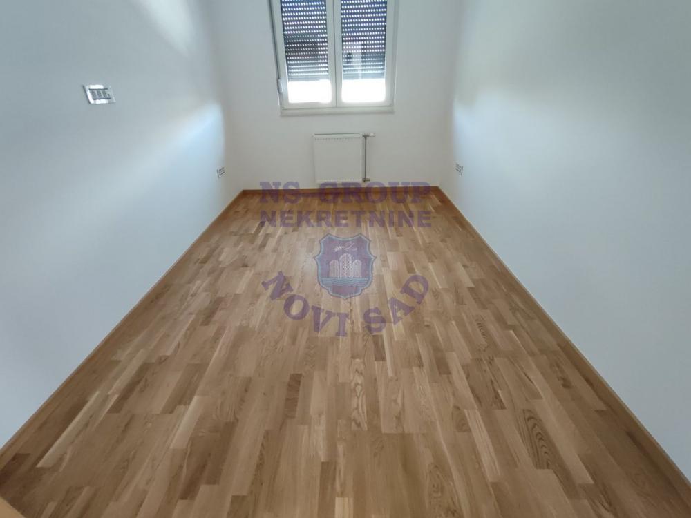 Slika 6 - Odlican cetvorosoban stan na Telepu!