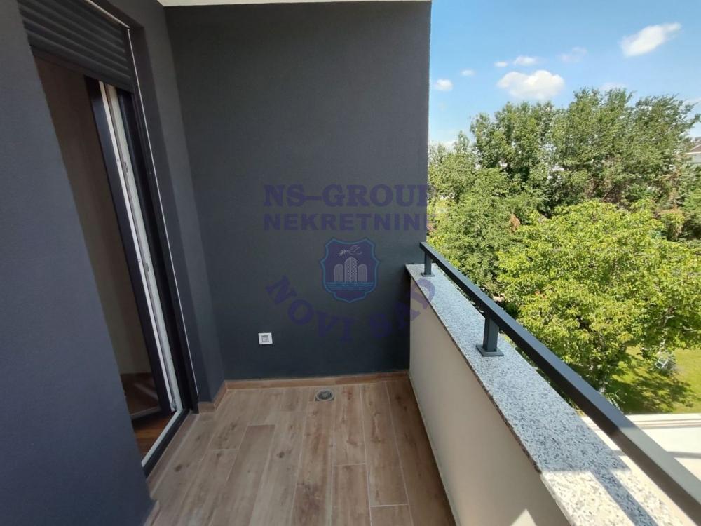 Slika 11 - Odlican cetvorosoban stan na Telepu!