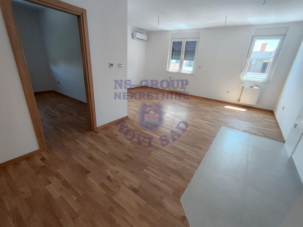 Slika 1 - Odlican cetvorosoban stan na Telepu!