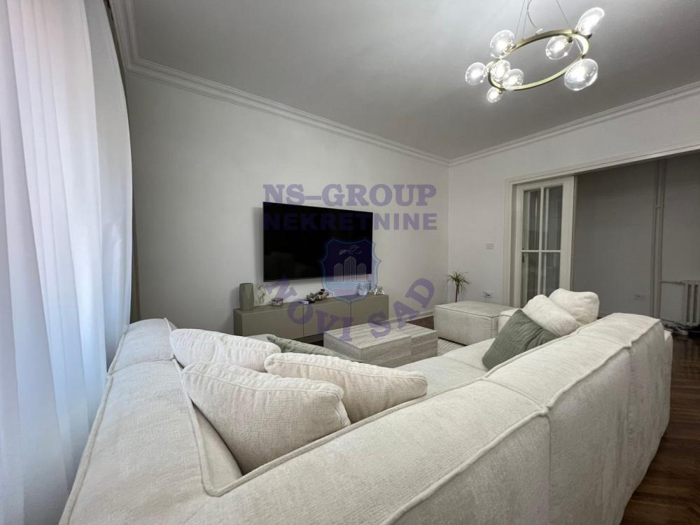 Slika 9 - Trosoban stan u centru grada!