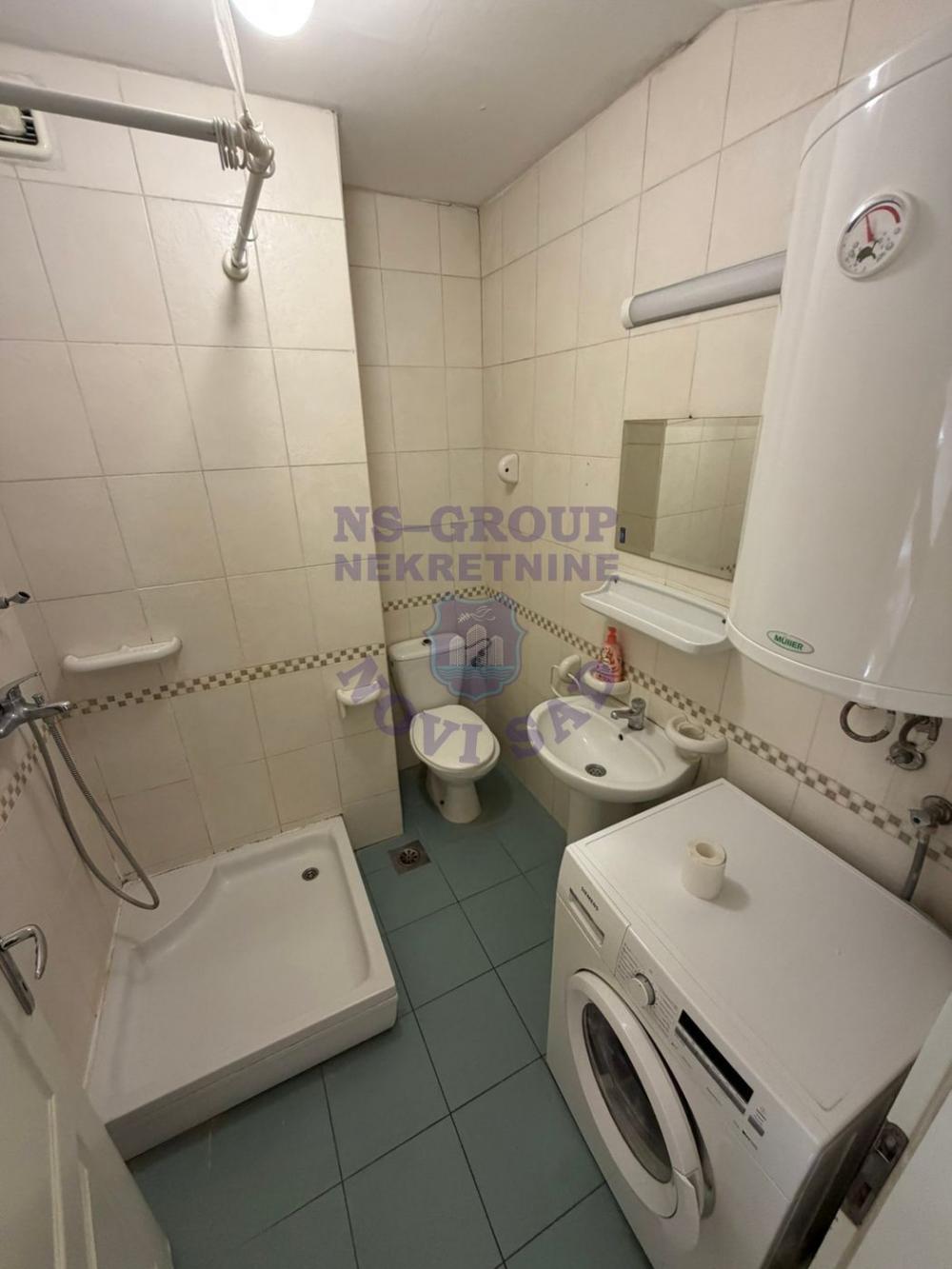 Slika 3 - Jednoiposoban, 37m2, Bulevar oslobođenja Novi Sad, ima lift