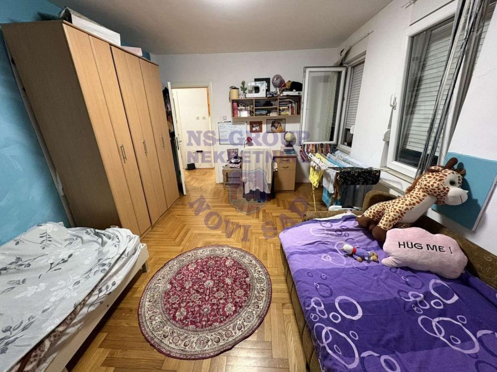 Slika 6 - Jednoiposoban, 39m2, Beogradski kej Novi Sad, sa terasom