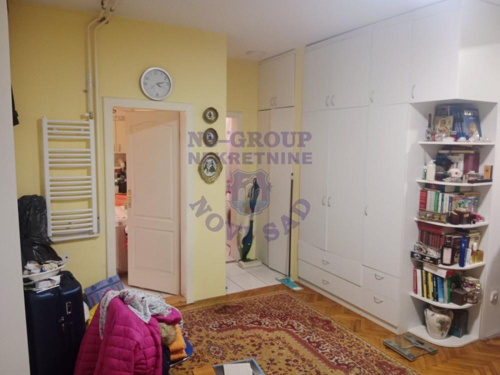 Slika 3 - Odlican jednosoban stan na Podbari!