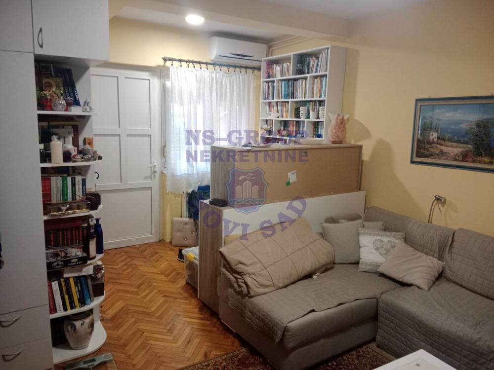 Slika 1 - Odlican jednosoban stan na Podbari!