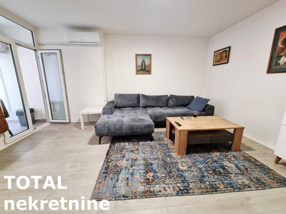 Slika 1 - Stan,NOVI SAD,NOVO NASELJE ŠONSI,kv: 55.00, € 156000, ID: 1102037