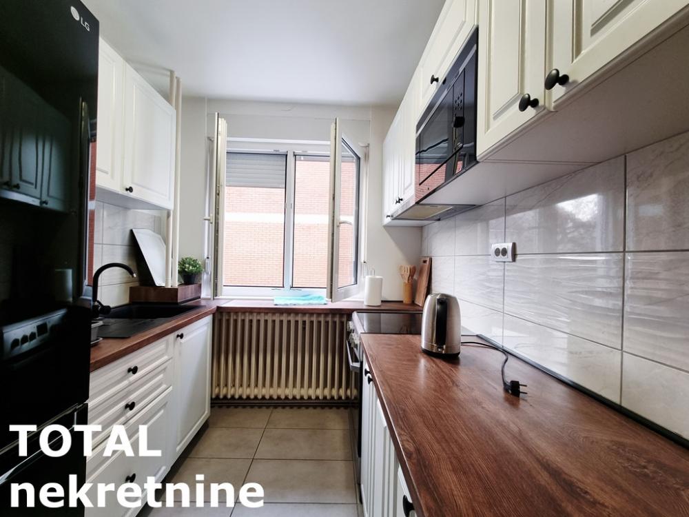 Slika 4 - Stan,NOVI SAD,NOVO NASELJE ŠONSI,kv: 55.00, € 156000, ID: 1102037