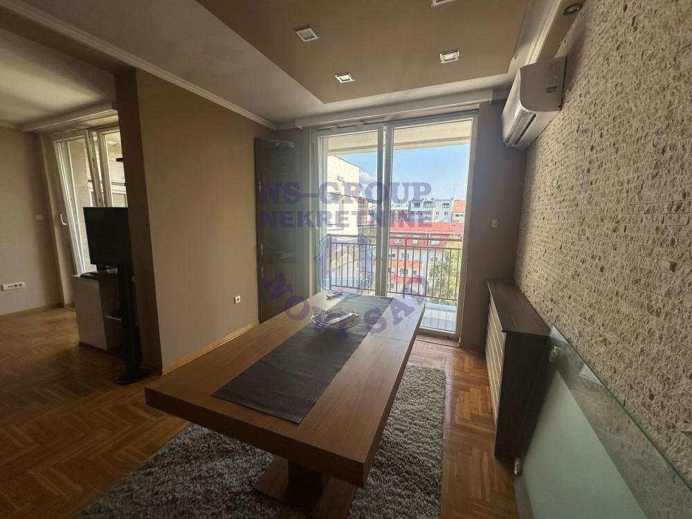 Slika 4 - Odlican cetvorosoban stan na Grbavici!