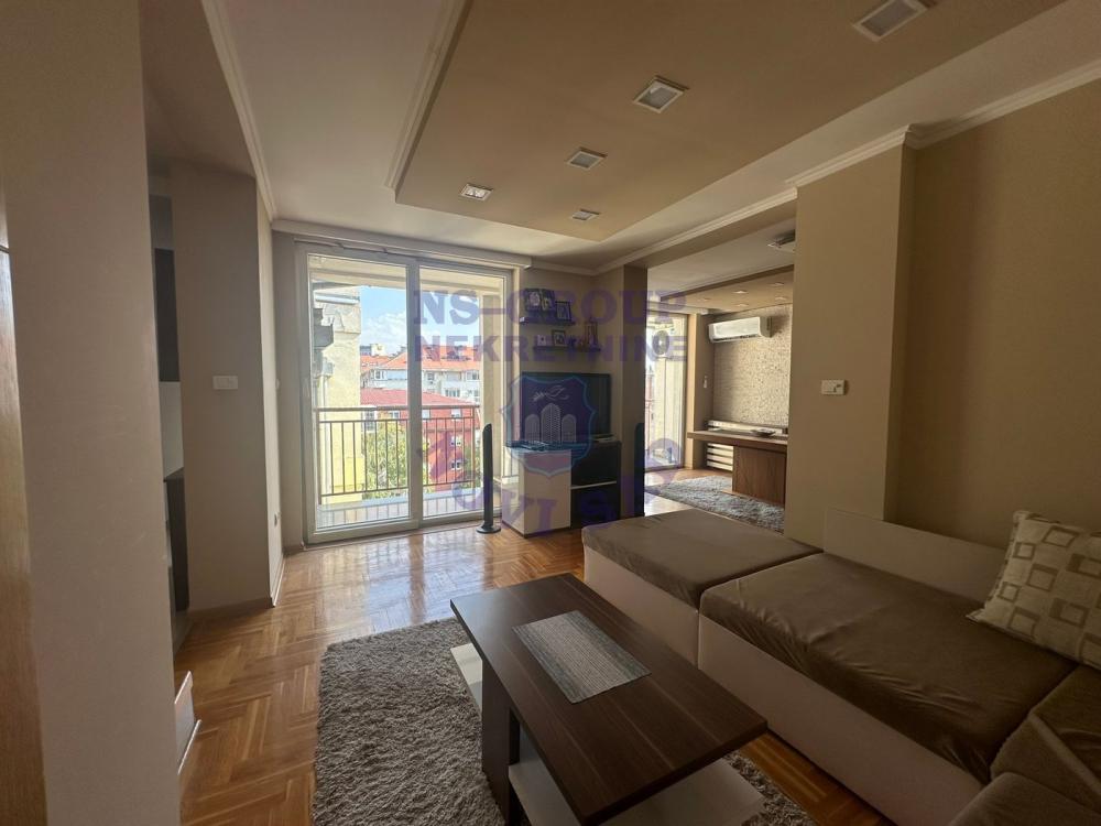 Slika 1 - Odlican cetvorosoban stan na Grbavici!