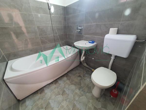 Slika 6 - ODLIČAN TROSOBAN STAN NA LIMANU 3 