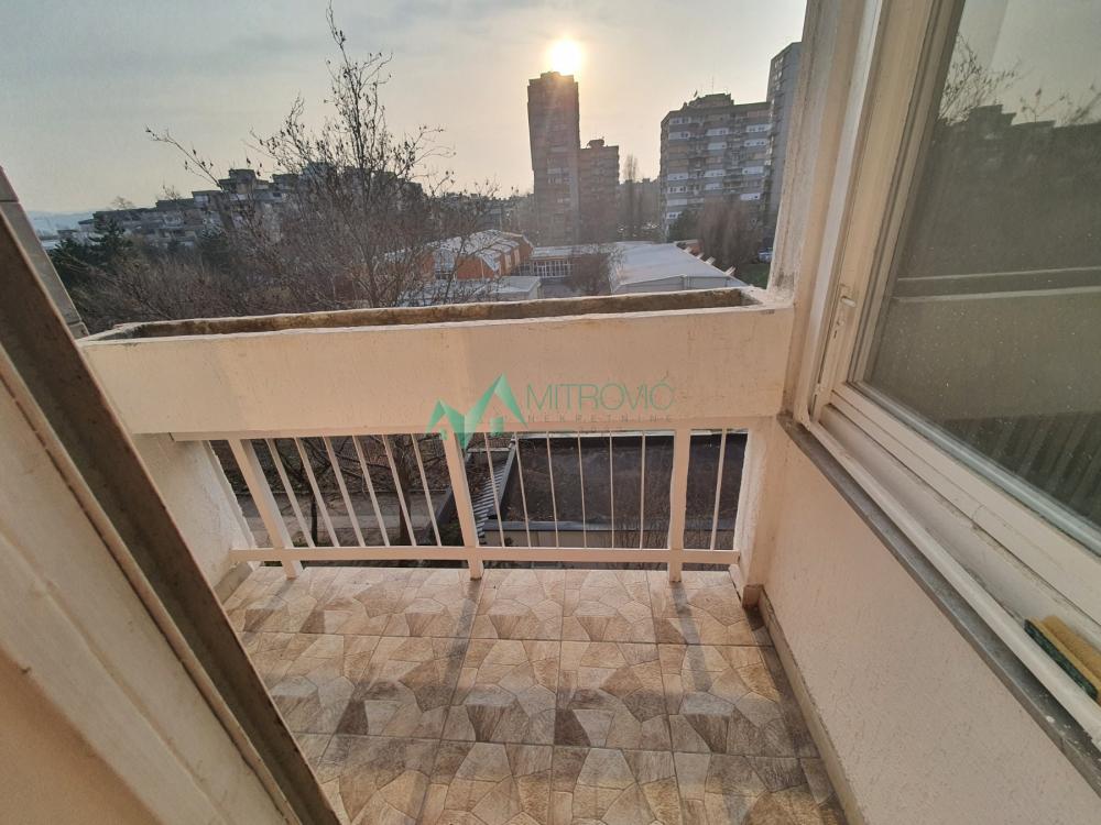 Slika 8 - ODLIČAN TROSOBAN STAN NA LIMANU 3 