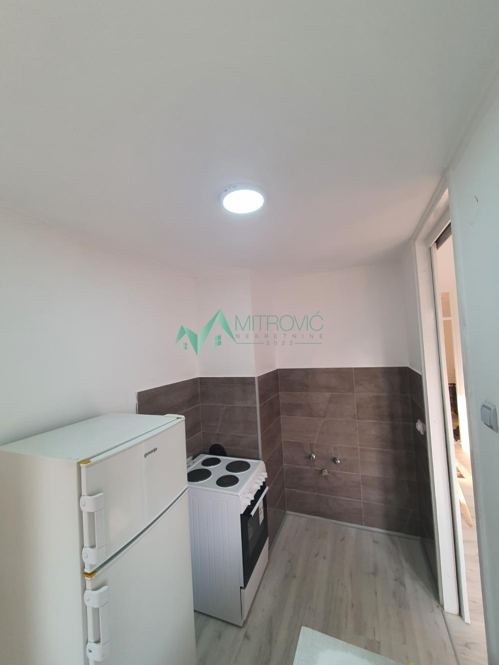 Slika 5 - ODLIČAN TROSOBAN STAN NA LIMANU 3 