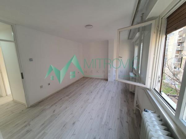 Slika 3 - ODLIČAN TROSOBAN STAN NA LIMANU 3 