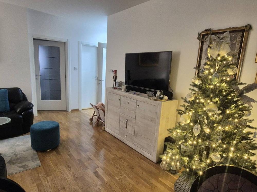 Slika 3 - Stan,NOVI SAD,ŠIRI CENTAR,kv: 66.00, € 195700, ID: 1059045