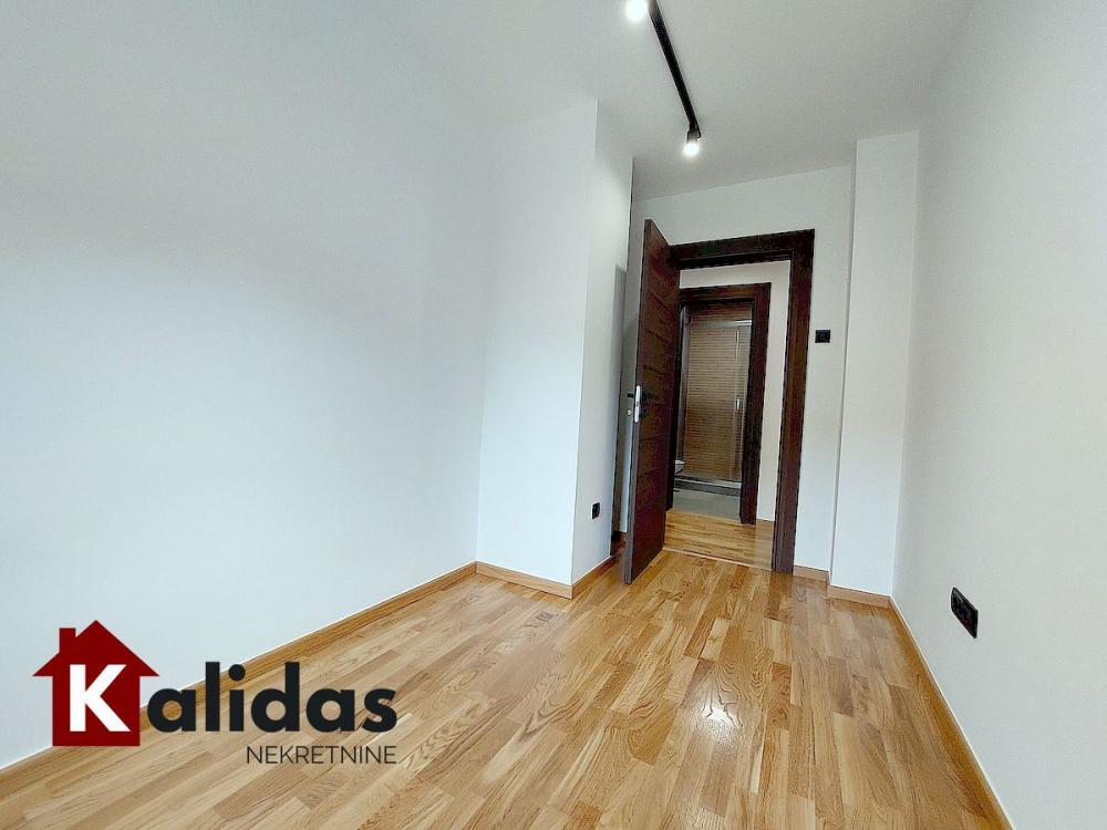 Slika 8 - Stan,NOVI SAD,NOVO NASELJE,kv: 52, € 144000, ID: 1008622