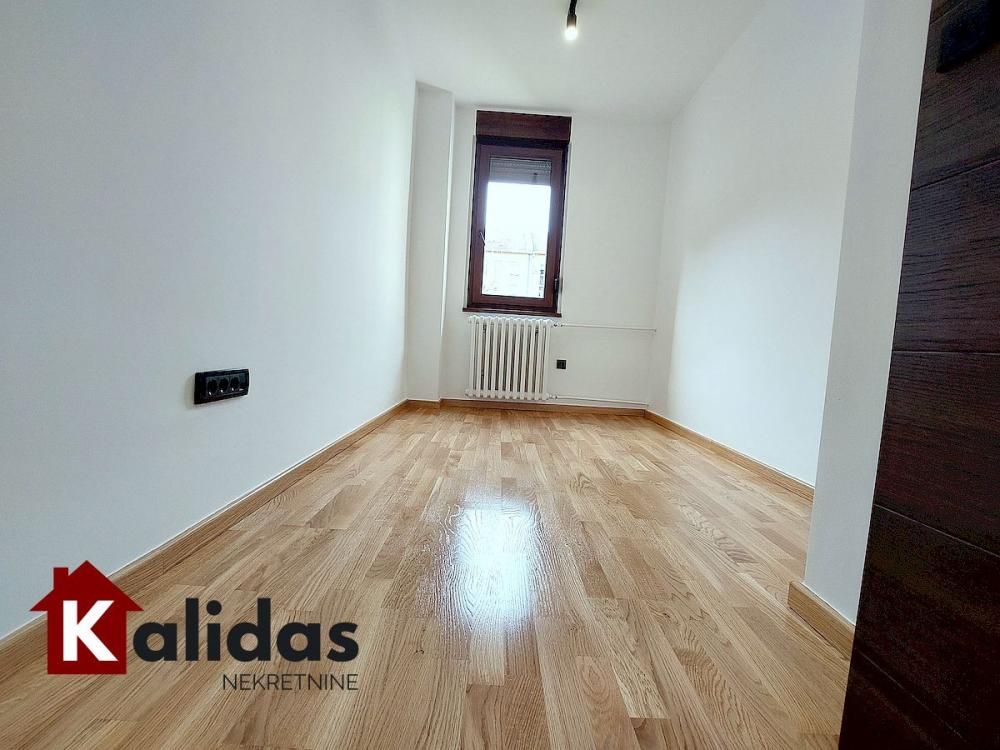 Slika 7 - Stan,NOVI SAD,NOVO NASELJE,kv: 52, € 144000, ID: 1008622