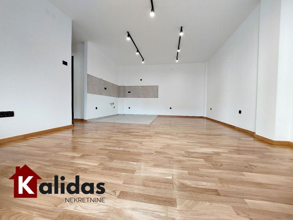 Slika 4 - Stan,NOVI SAD,NOVO NASELJE,kv: 52, € 144000, ID: 1008622