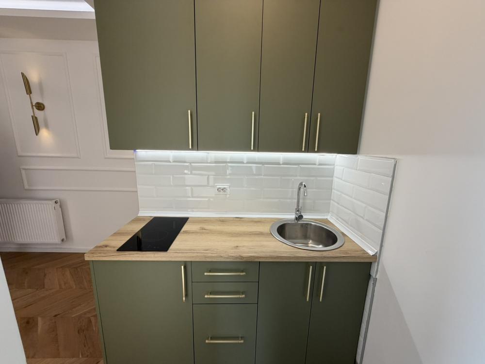 Slika 5 - Stan,NOVI SAD,CENTAR,kv: 21, € 92700, ID: 1019307