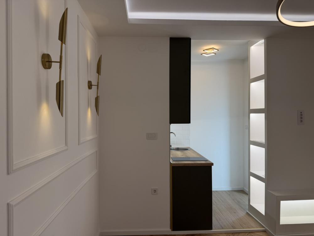 Slika 3 - Stan,NOVI SAD,CENTAR,kv: 21, € 92700, ID: 1019307