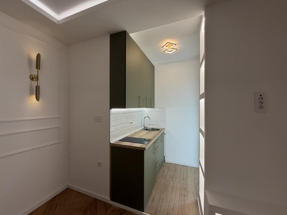 Slika 4 - Stan,NOVI SAD,CENTAR,kv: 21, € 92700, ID: 1019307