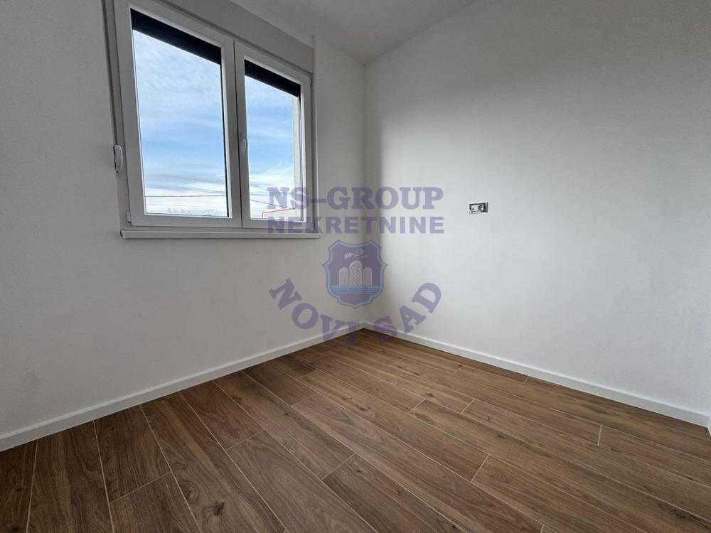 Slika 3 - USELJIVO!! - Gratis dvorište 20m2 + parking mesto