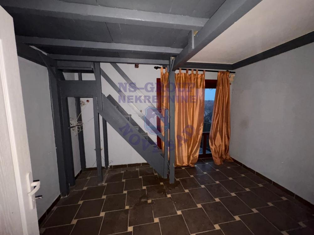 Slika 2 - Trosoban, 66m2, Telep Novi Sad, sa terasom