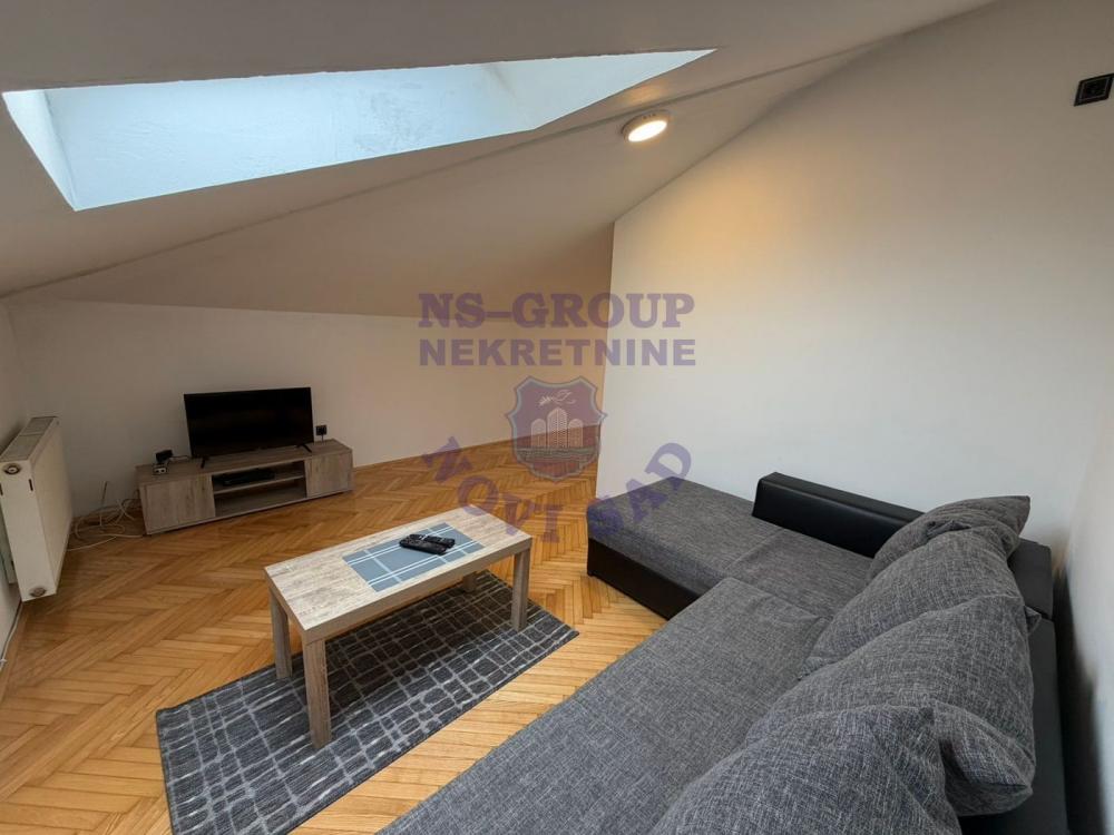 Slika 1 - Š:565359 Dvosoban stan na Bulevaru Oslobodjenja!