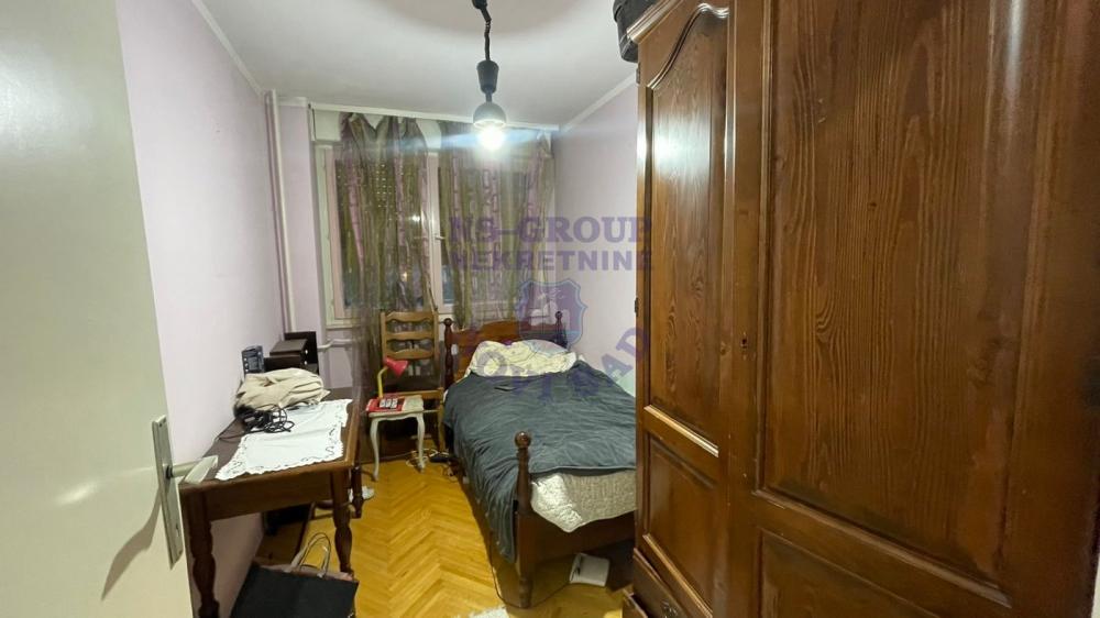 Slika 4 - Četvorosoban stan na Limanu 4