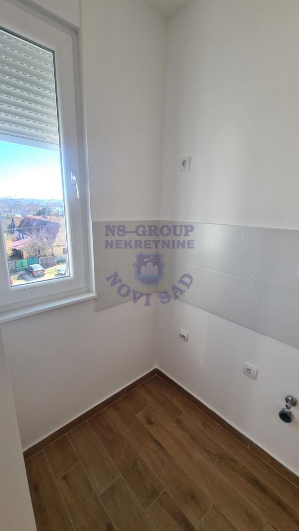Slika 2 - Odličan jednoiposoban stan u Petrovaradinu! 