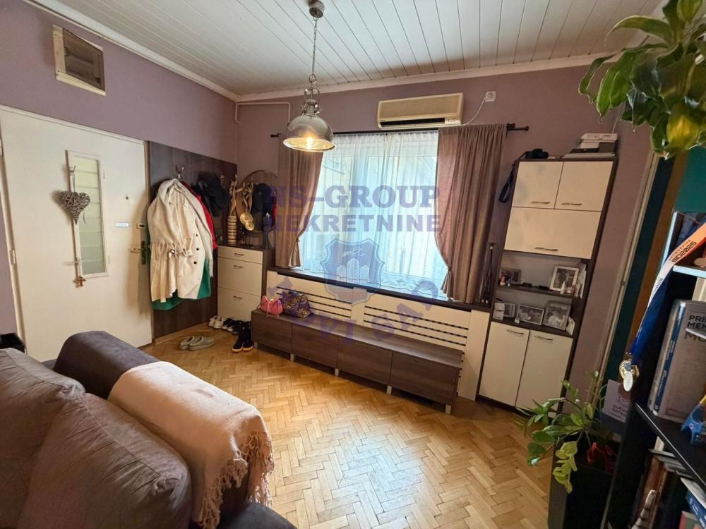 Slika 2 - Troiposoban stan u centru 79m2