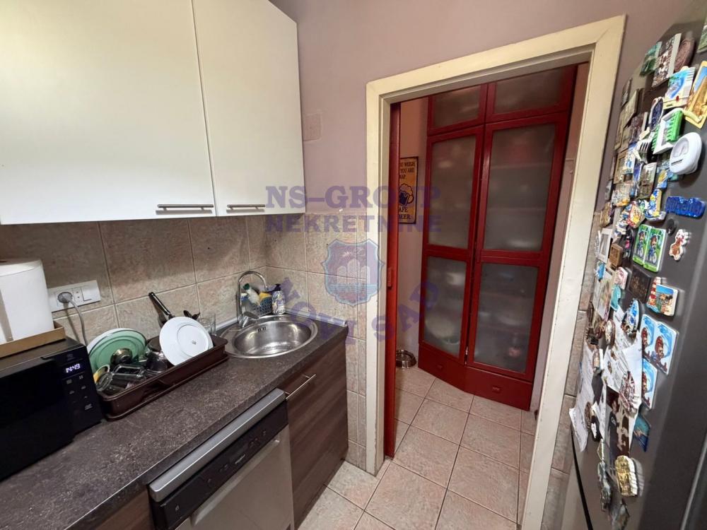 Slika 8 - Troiposoban, 79m2, Novi Sad centar Novi Sad