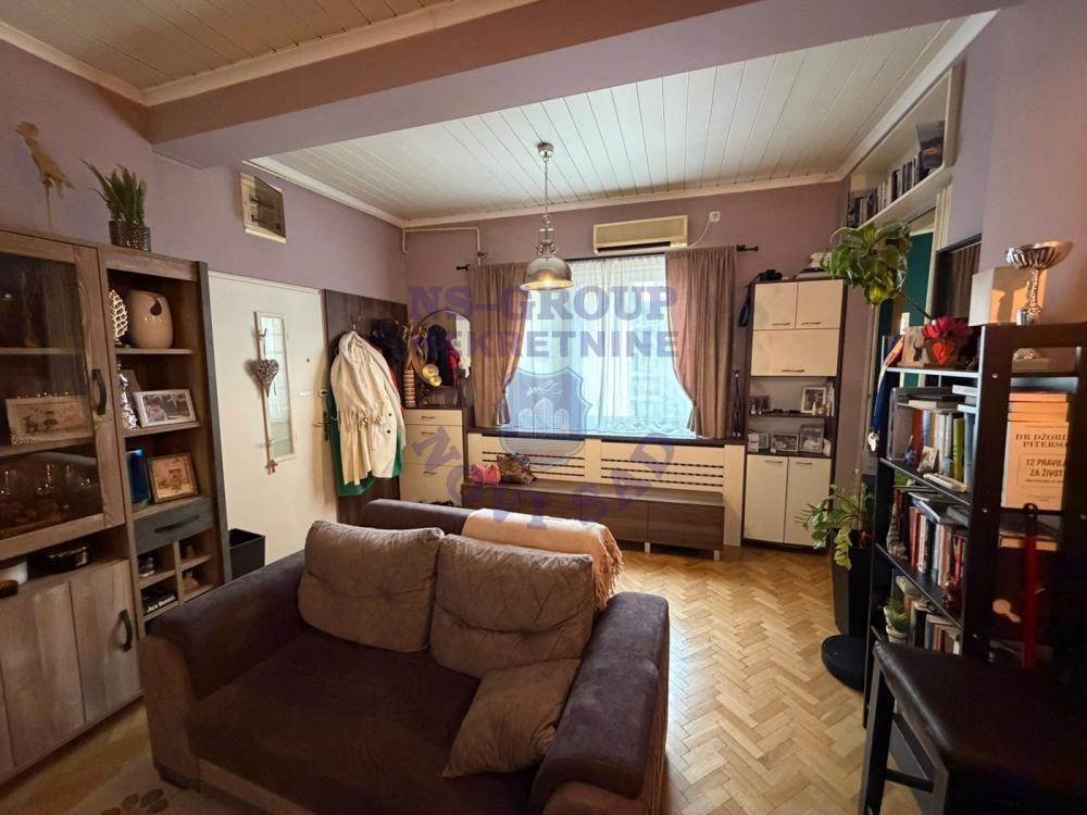 Glavna slika -Troiposoban, 79m2, Novi Sad centar Novi Sad