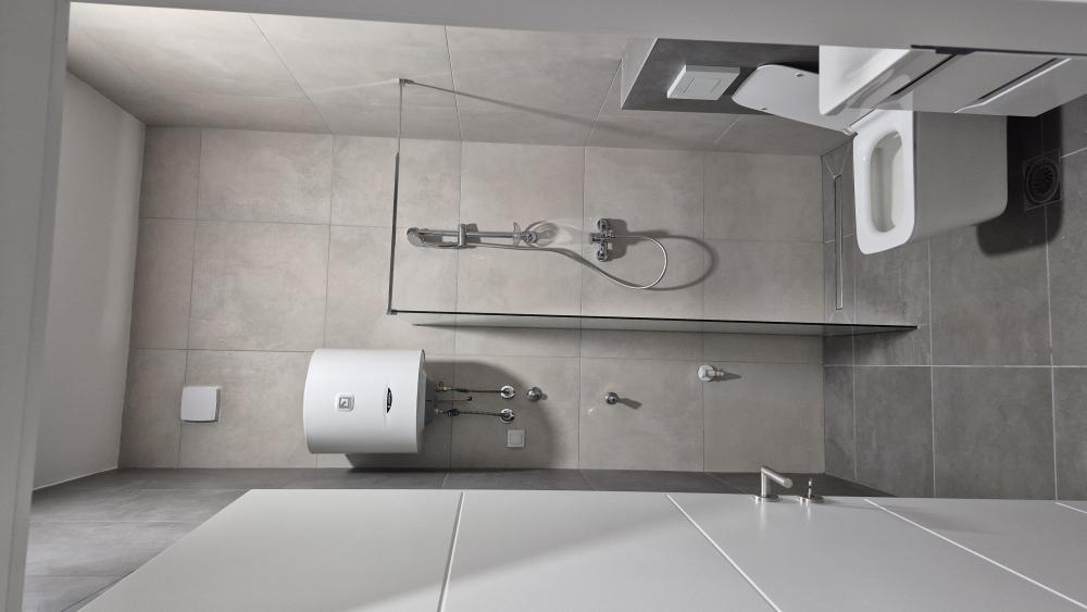 Slika 2 - Prodaja stana, Doza djerdja 56 Novi Sad, sa terasom, ima lift