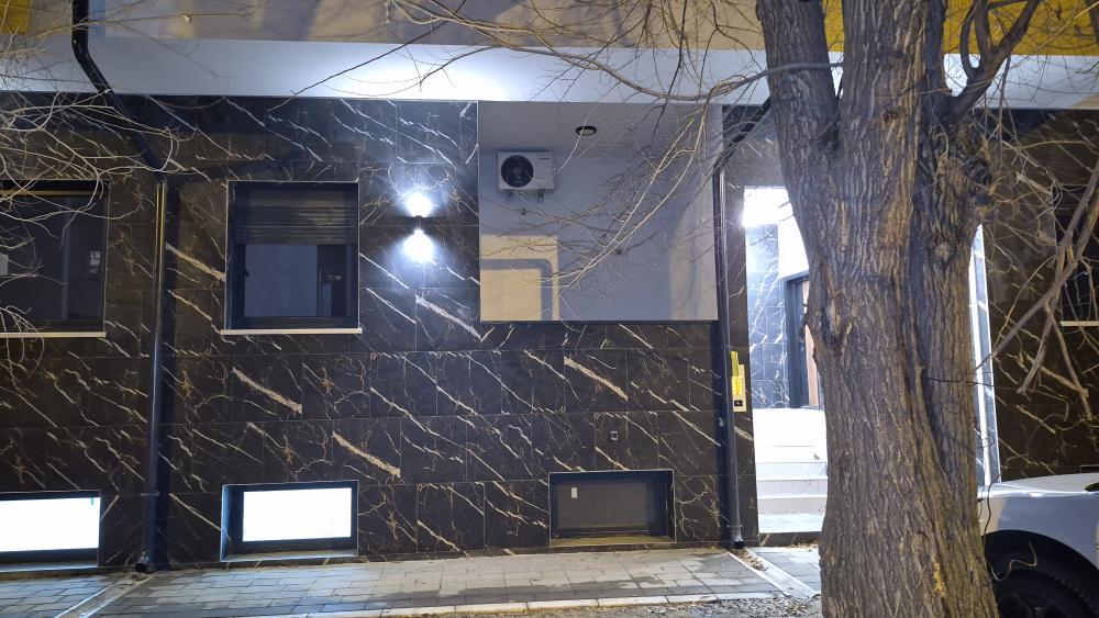 Glavna slika -Prodaja stana, Doza djerdja 56 Novi Sad, sa terasom, ima lift