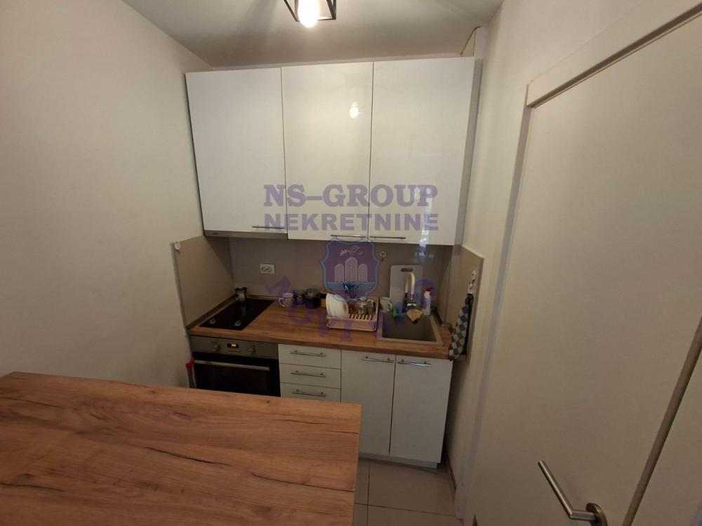 Slika 1 - Odlicna garsonjera u Centru!