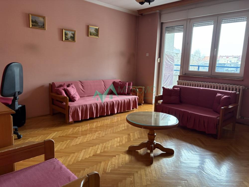 Slika 1 - Namešten četvorosoban stan u blizini keja